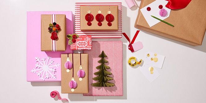 Varie idee per decorare i regali
